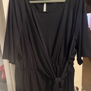 150- Lane Bryant 22/24 navy wrap blouse